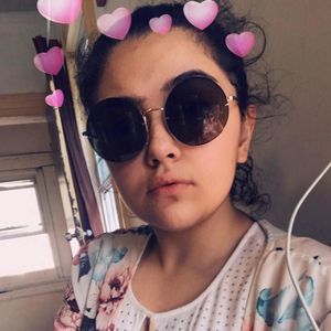 Meet your Posher, Laura